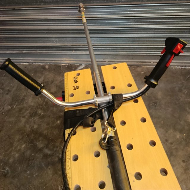 Desbrozadora como nueva solo instalar cuerda