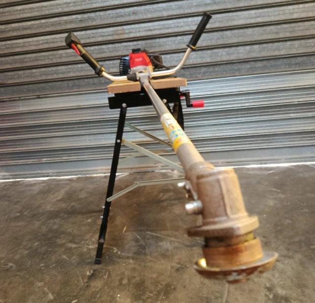 Desbrozadora como nueva solo instalar cuerda