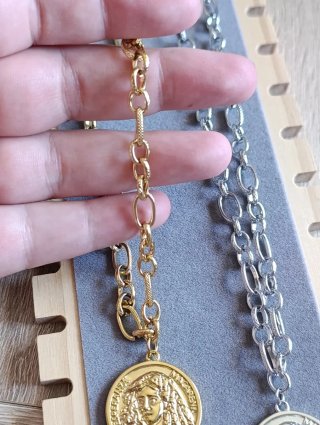Collar de la Macarena