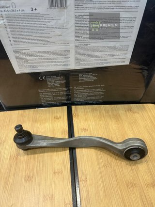 FEBI BILSTEIN 21904 Barra oscilante de suspensión de ruedas
