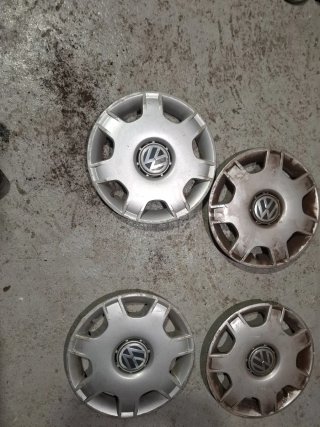 Tapacubos Volkswagen Polo 2001 (4 unidades)