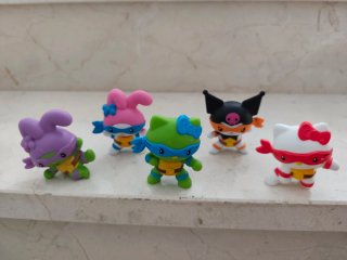 Lote 5 Figuras Hello Kitty
