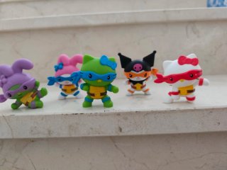Lote 5 Figuras Hello Kitty