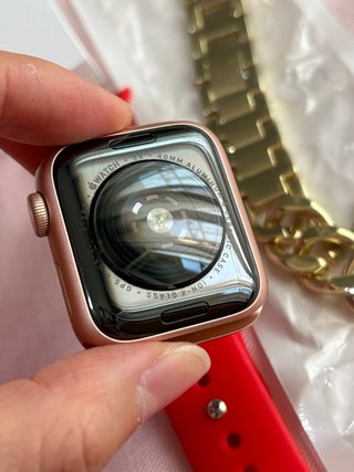 Apple Watch SE 40mm Oro con Cinghie