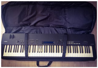 YAMAHA CP40 STAGE Piano. Impecable. Incluye funda