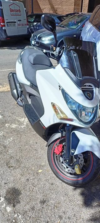 Kymco Xciting 500R blanca
