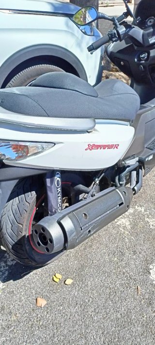 Kymco Xciting 500R blanca