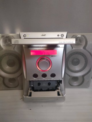 Minicadena JVC con 2 altavoces