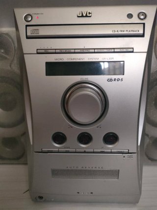 Minicadena JVC con 2 altavoces