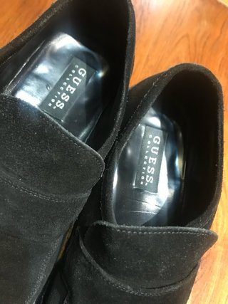 Zapatos Guess negros ante