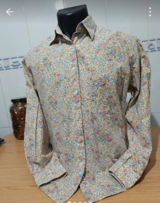 Camisa floral manga larga
