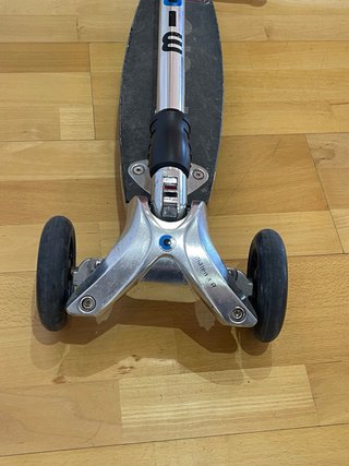 Patinete 3 Ruedas Adulto Micro