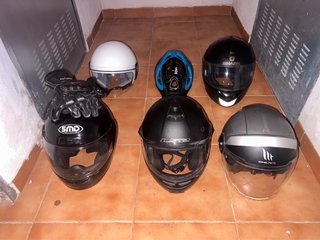 Lote 5 Cascos Moto y uno de Ciclismo