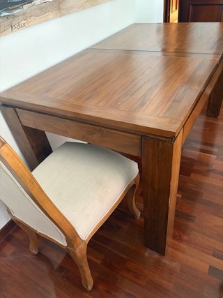 Mesa de comedor de madera extensible