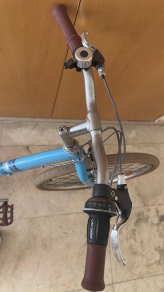 Bicicleta B'TWIN azul