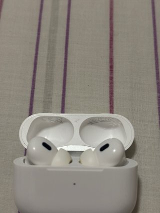 iPhone 14 Pro + AirPods Pro 2