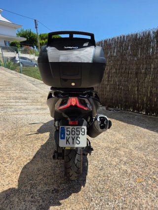 Kymco AK 550 2020 - 16.628 km - Baúl SHAD