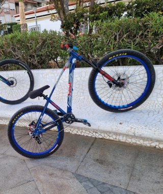 Bici stunt Collective x1 Azul Edición Limitada