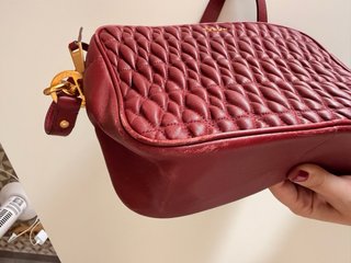 Bolso bandolera Furla granate