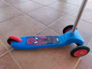 Patinete 3 Ruedas Spiderman