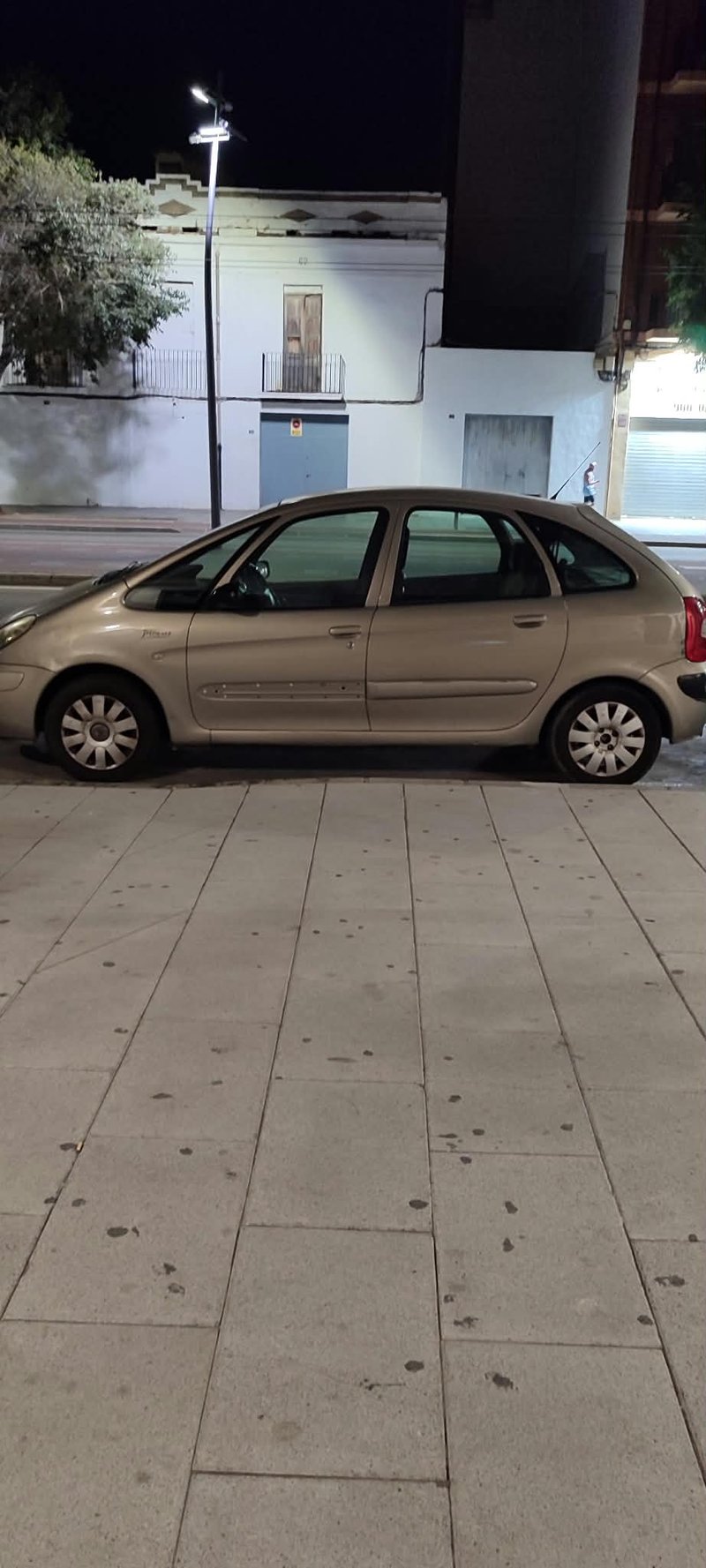 Citroen Xsara Picasso 2004 1.6 HDi Diésel 109cv - foto 1