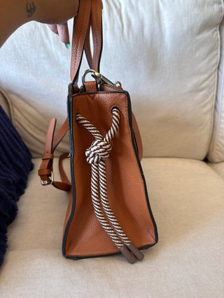 Bolso Parfois camel con correa