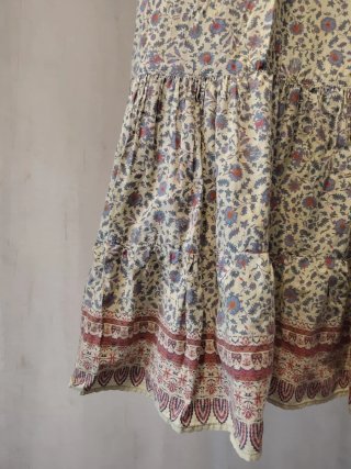 Vestido ZARA floral talla M