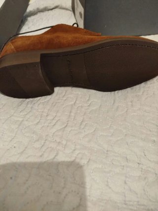 Zapatos de vestir de ante marrón emidio tucci