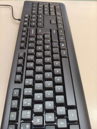 Trust Taro - Teclado con cable para Windows
