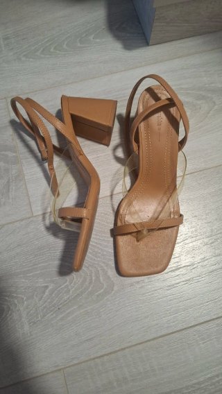 Sandalias de tacón beige/marrón talla 38