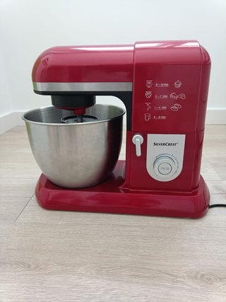 Batidora amasadora Silvercrest roja