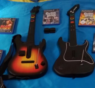 Pack PlayStation 2: Guitar Hero y Rock Band