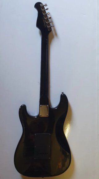 Guitarra Eléctrica Kum Han
