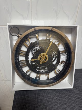 Reloj de pared decorativo