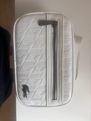 Cartera Lacoste Blanca con 2 Bolsillos