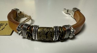 Pulseras cuero estilo Platadepalo