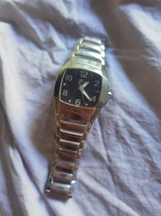 Reloj Lotus Negro y Plateado