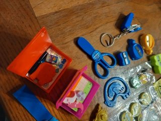 Set cancelleria mini: gomme, temperini, forbici