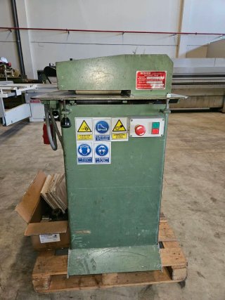 Máquina de cortar chapa