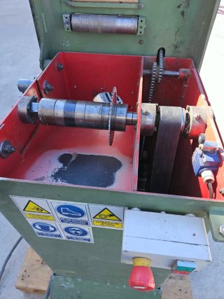 Máquina de cortar chapa