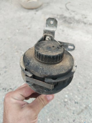 Depósito y bomba dirección Renault R18