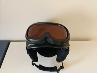 Casco de esquí CEBE con gafas