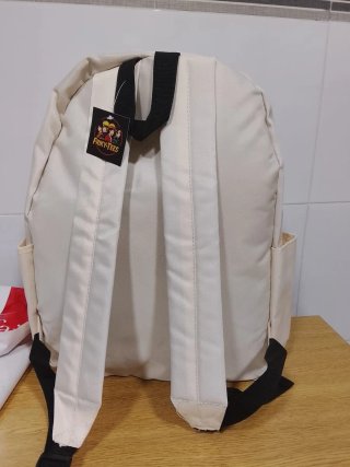Mochila One Piece con etiqueta