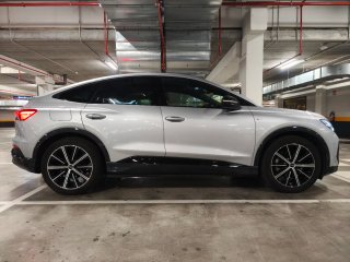 Audi Q4 45 etron Sportback Black line
