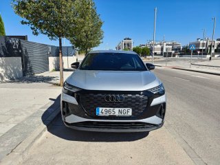 Audi Q4 45 etron Sportback Black line