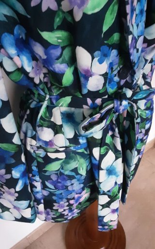 Blazer floreale con cintura Marcel Ostertag