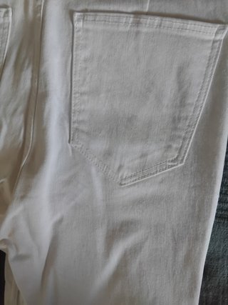 Pantalones blancos Zara