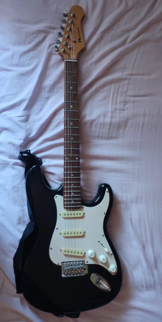 Guitarra Eléctrica Rochester Negra