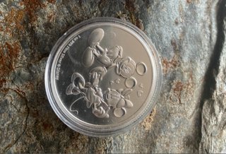 Moneda 1 oz Plata Pura Disney Mickey Minnie