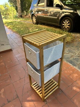 Estantería de bambú con 2 cajones